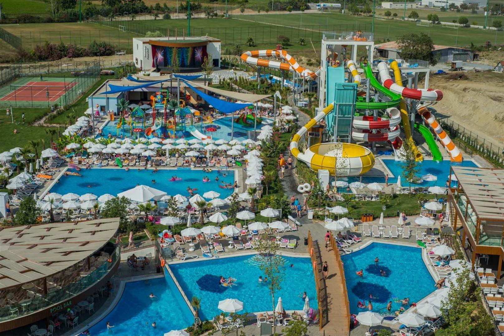 Dream World Aqua Hotel Side Exterior foto