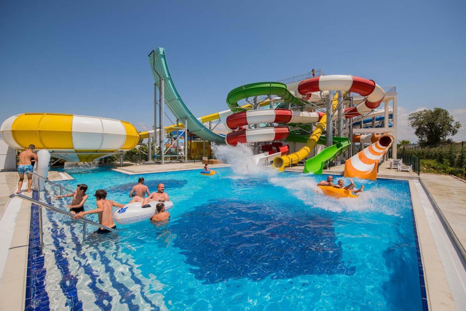 Dream World Aqua Hotel Side Exterior foto